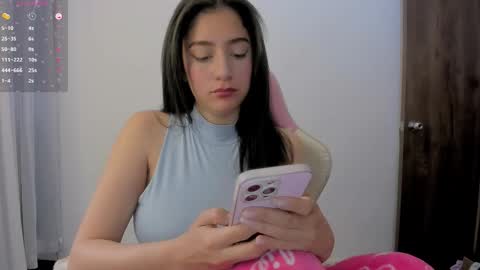 Snapshot of kittyfeet2 chatting on March 4, 2026, 5:30 pm kitty online show from March 4, 2026, 5:30 pm