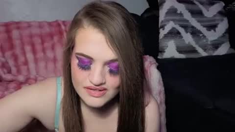 kittykat 1999 online show from March 13, 2026, 3:46 am