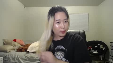 Mei online show from December 10, 2024, 3:30 am