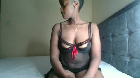 Kittypettite online show from October 1, 2025, 7:20 pm