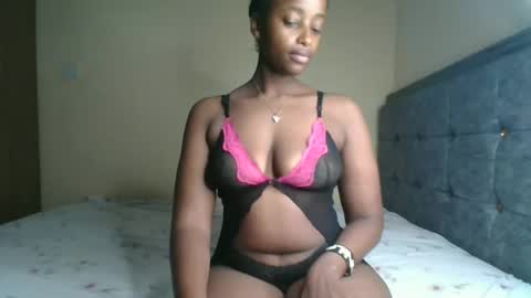 Kittypettite online show from February 11, 2026, 6:51 am