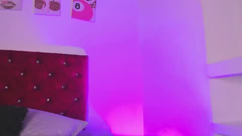 kitty online show from June 26, 2026, 6:01 pm
