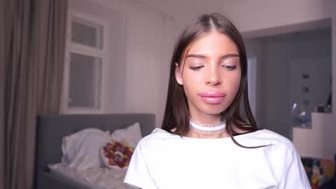 Alice online show from November 26, 2025, 5:14 pm