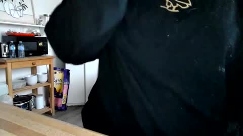 Kittyymaze online show from March 31, 2026, 12:27 pm