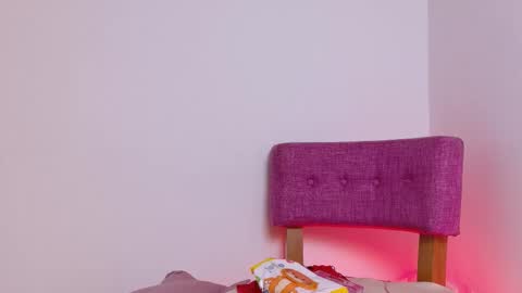 Kitty Hill online show from November 3, 2025, 4:25 am