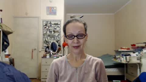 Snapshot of kiuminberry chatting on December 22, 2024, 8:03 pm KiuminBerry online show from December 22, 2024, 8:03 pm