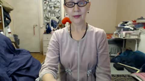 Snapshot of kiuminberry chatting on February 23, 2025, 6:45 pm KiuminBerry online show from February 23, 2025, 6:45 pm