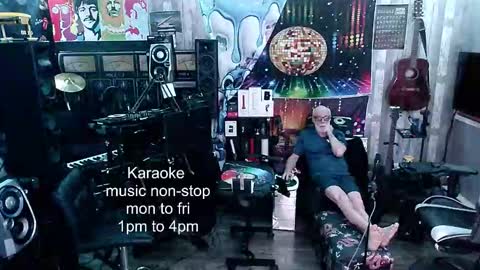 kiveuxmakeu online show from December 3, 2025, 6:43 am