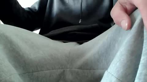 kiwibulge123 online show from May 29, 2026, 2:09 am