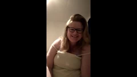 kiwigirl33 online show from March 14, 2026, 7:36 am