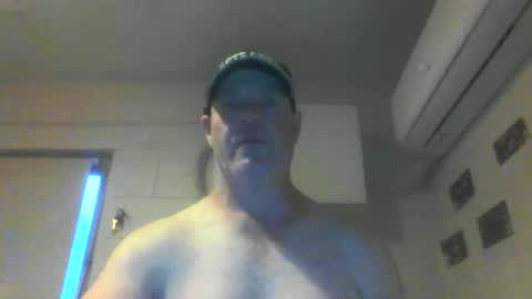 kiwiguy19773 online show from December 8, 2024, 7:37 am