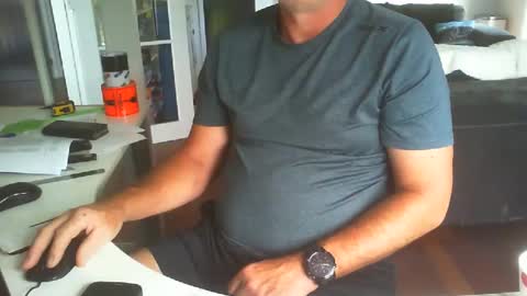 Kiwilad1973 online show from February 2, 2025, 10:49 pm