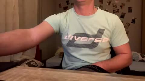 Snapshot of kixon12 chatting on March 9, 2025, 9:57 pm kixon12 online show from March 9, 2025, 9:57 pm