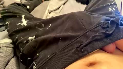 kjell712047 online show from February 24, 2025, 6:26 pm