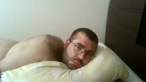 kkadam1 online show from November 12, 2025, 6:47 am