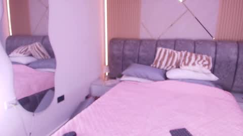 Snapshot of kkira_doll chatting on March 13, 2026, 11:50 am Kkira online show from March 13, 2026, 11:50 am