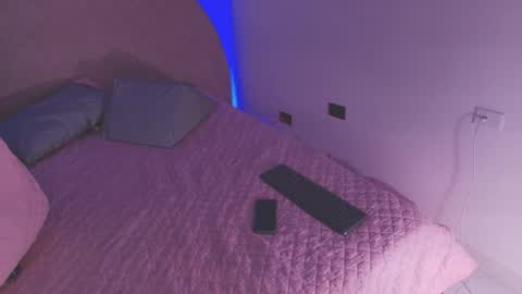 Snapshot of kkira_doll chatting on April 1, 2026, 11:55 am Kkira online show from April 1, 2026, 11:55 am