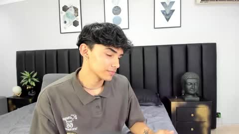 Snapshot of klaus_sunrise_xx chatting on January 7, 2025, 5:54 am KLAUS online show from January 7, 2025, 5:54 am