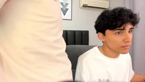 Snapshot of klaus_sunrise_xx chatting on January 15, 2025, 4:47 am KLAUS online show from January 15, 2025, 4:47 am