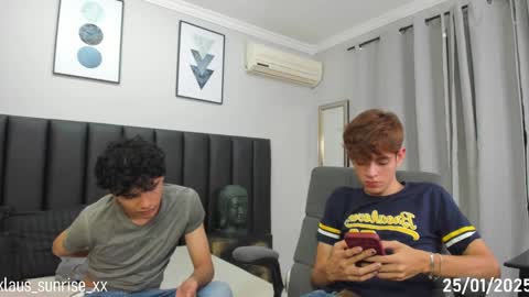 Snapshot of klaus_sunrise_xx chatting on January 25, 2025, 4:56 am KLAUS online show from January 25, 2025, 4:56 am