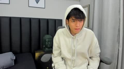 Snapshot of klaus_sunrise_xx chatting on February 22, 2025, 6:39 am KLAUS online show from February 22, 2025, 6:39 am