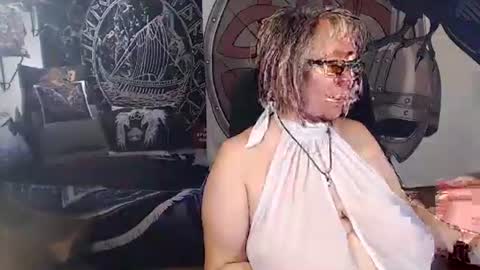 Michelle online show from October 1, 2025, 6:19 am