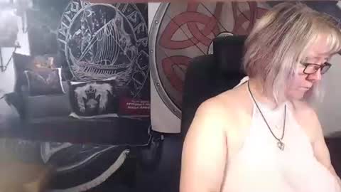 Michelle online show from November 17, 2025, 7:47 am