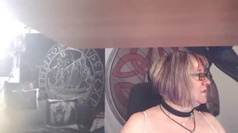 Snapshot of kleiner_teufel chatting on June 4, 2026, 6:14 pm Michelle online show from June 4, 2026, 6:14 pm