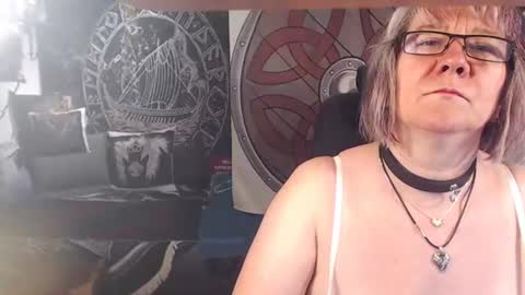 Snapshot of kleiner_teufel chatting on June 12, 2026, 5:12 pm Michelle online show from June 12, 2026, 5:12 pm