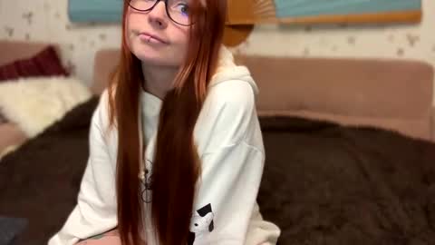 Snapshot of klementinagirl chatting on February 12, 2025, 9:43 pm Klementinafanslyklementina6661 online show from February 12, 2025, 9:43 pm