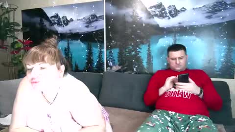 Snapshot of kleosnow chatting on February 6, 2025, 12:48 pm Kleosnow online show from February 6, 2025, 12:48 pm