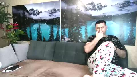 Snapshot of kleosnow chatting on February 7, 2025, 9:37 am Kleosnow online show from February 7, 2025, 9:37 am