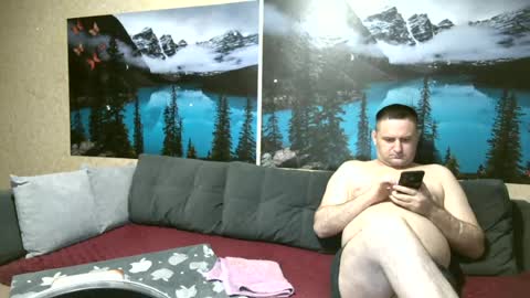 Snapshot of kleosnow chatting on June 18, 2026, 8:36 am Kleosnow online show from June 18, 2026, 8:36 am
