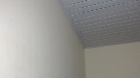 Snapshot of kloe_boobs chatting on February 14, 2025, 12:51 am Kloe online show from February 14, 2025, 12:51 am