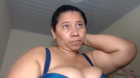 Snapshot of kloe_boobs chatting on March 7, 2025, 8:23 am Kloe online show from March 7, 2025, 8:23 am