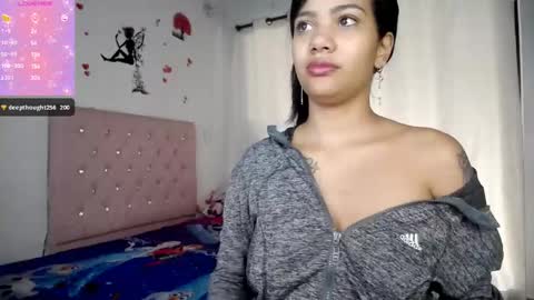 Snapshot of kloy_sech chatting on February 19, 2025, 1:39 pm Valen online show from February 19, 2025, 1:39 pm