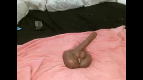 Snapshot of kmagie chatting on January 9, 2025, 9:06 am kmagie online show from January 9, 2025, 9:06 am