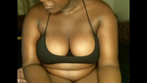 Snapshot of kmagie chatting on January 26, 2025, 12:33 pm kmagie online show from January 26, 2025, 12:33 pm