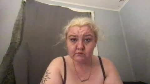 kmarie1196 online show from August 8, 2026, 3:08 am