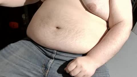 Snapshot of knezzy92 chatting on May 5, 2026, 7:00 pm Knezzy online show from May 5, 2026, 7:00 pm