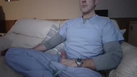 Snapshot of knight3975 chatting on December 17, 2024, 3:39 pm Knight3975 online show from December 17, 2024, 3:39 pm