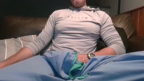 Snapshot of knight3975 chatting on February 21, 2025, 6:40 am Knight3975 online show from February 21, 2025, 6:40 am