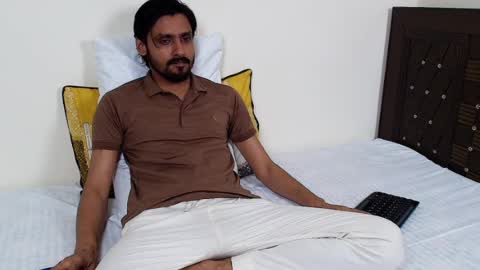 Harry online show from April 4, 2026, 9:51 am