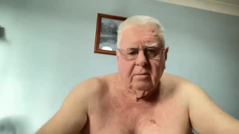 Aussiedude online show from March 8, 2026, 9:51 pm