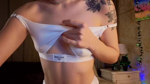 Sakura  Azumi online show from December 27, 2024, 5:16 pm