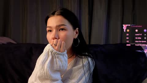 Sakura  Azumi online show from January 17, 2025, 8:00 pm