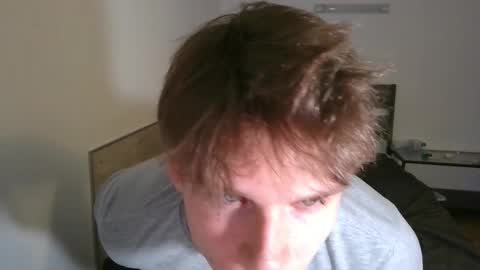 Snapshot of knotsiemens chatting on November 17, 2025, 4:13 pm Adam online show from November 17, 2025, 4:13 pm