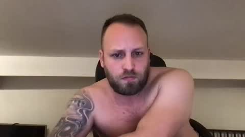 hugo online show from February 21, 2025, 11:32 pm