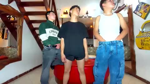 Snapshot of kobayaske chatting on February 2, 2025, 12:09 am kobayaske online show from February 2, 2025, 12:09 am