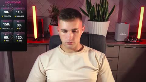 Snapshot of kochka25 chatting on January 24, 2025, 8:11 pm Sweet boy online show from January 24, 2025, 8:11 pm